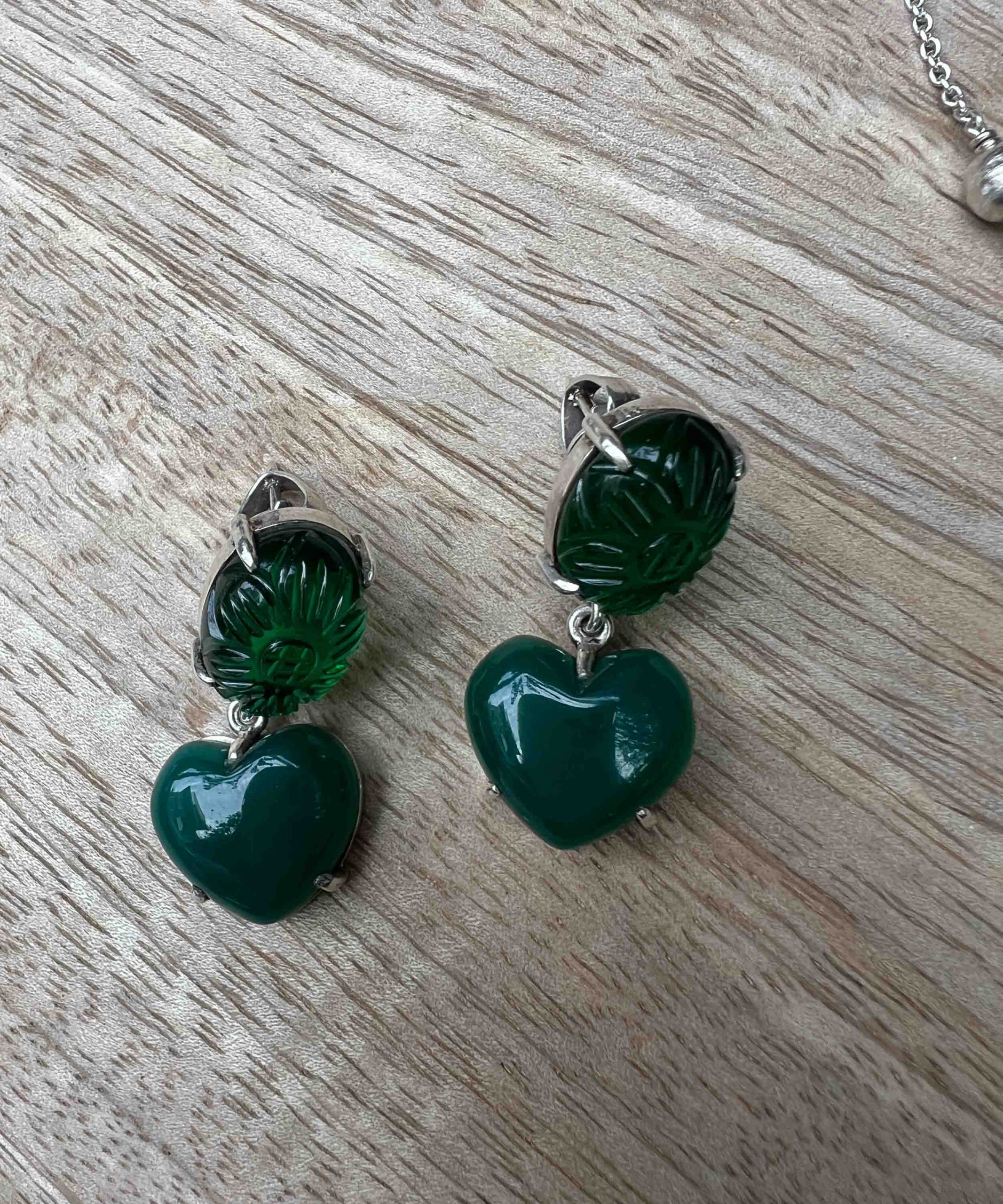 Carved stone and Green Onyx Heart Earrings - Image 2