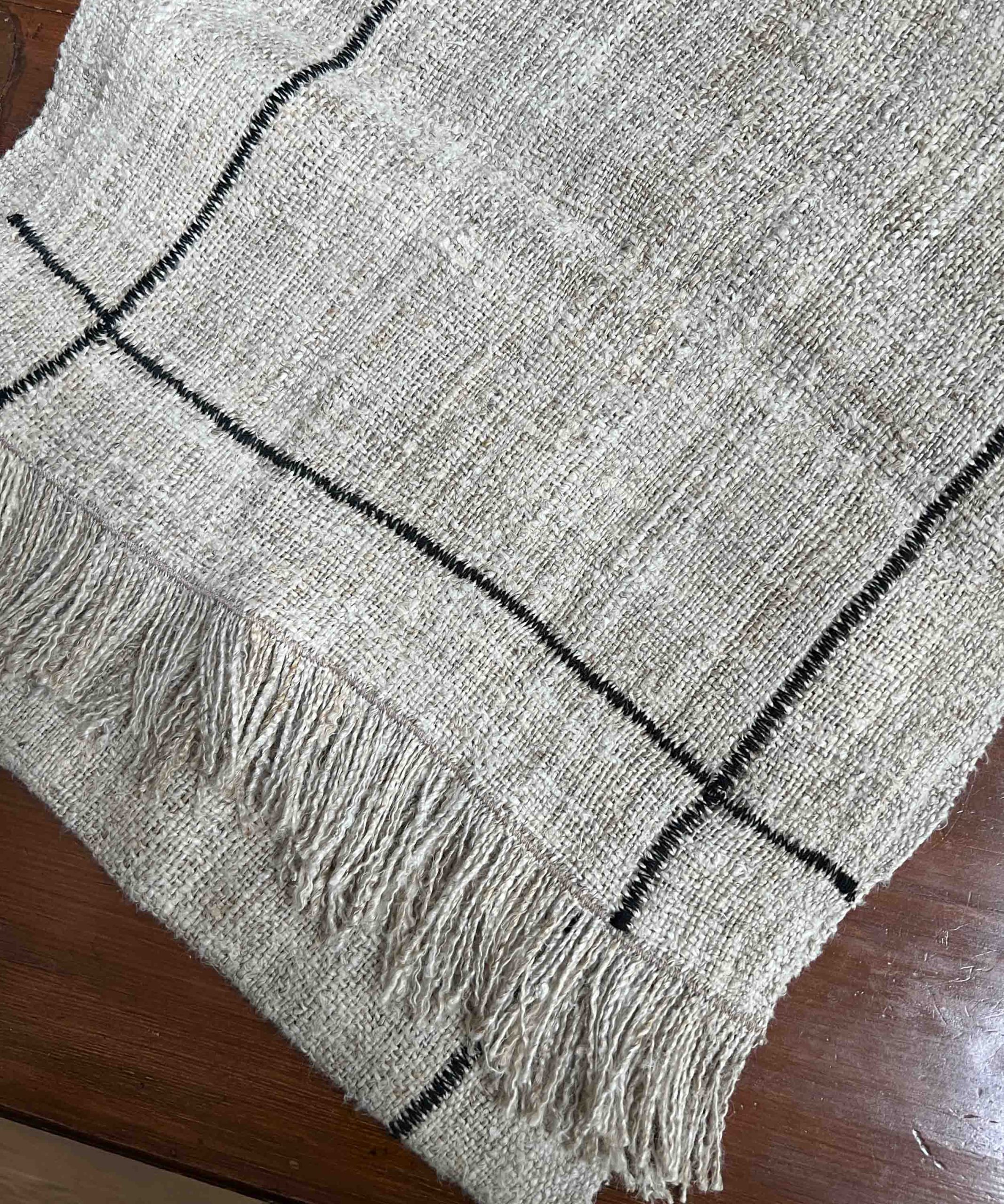 Soft Hemp with Zigzag Design - Image 2